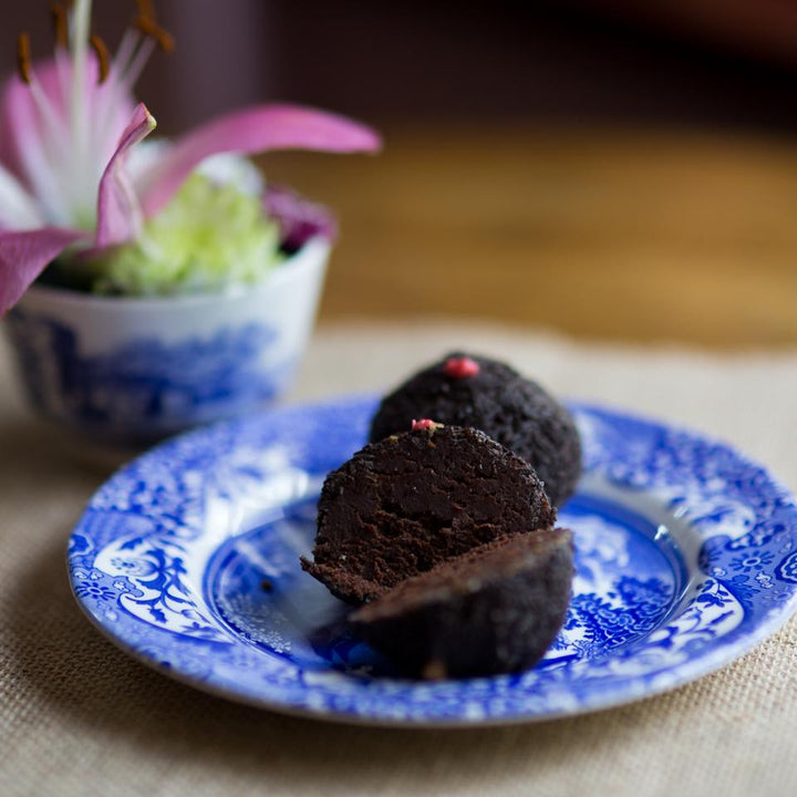 Chocolate Sponge Truffles (with Rum Alcohol)