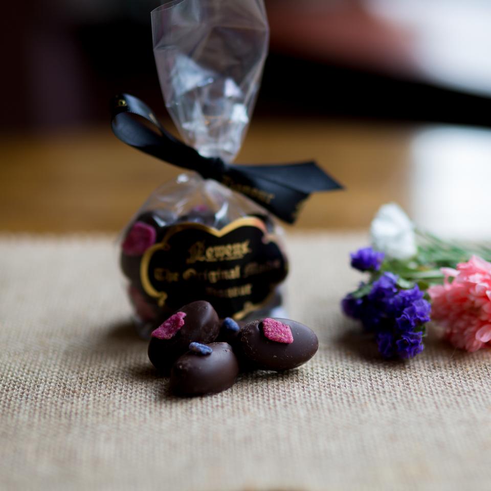 Violet & Rose Creams Chocolates 100g