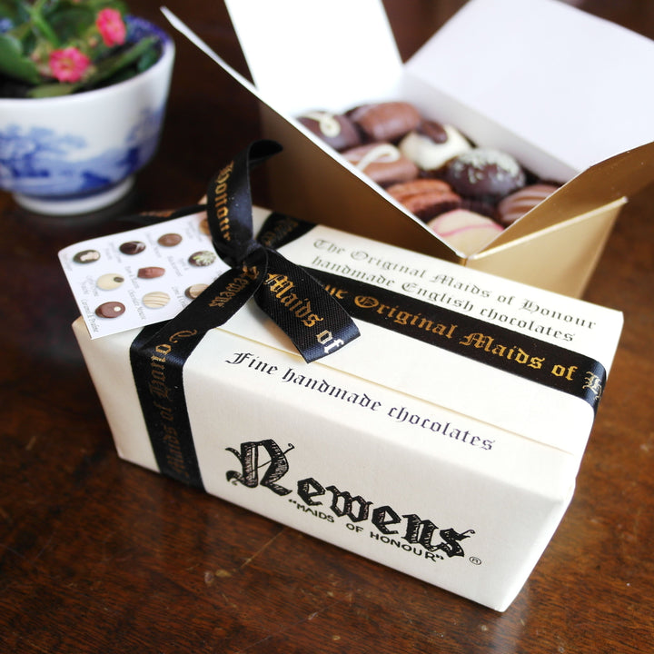Maids Fine English Chocolates min 220g